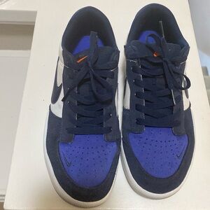 Men's Nike sneakers 8.5